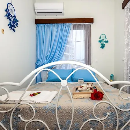 Stratos Seaside Corner * 罗希姆诺