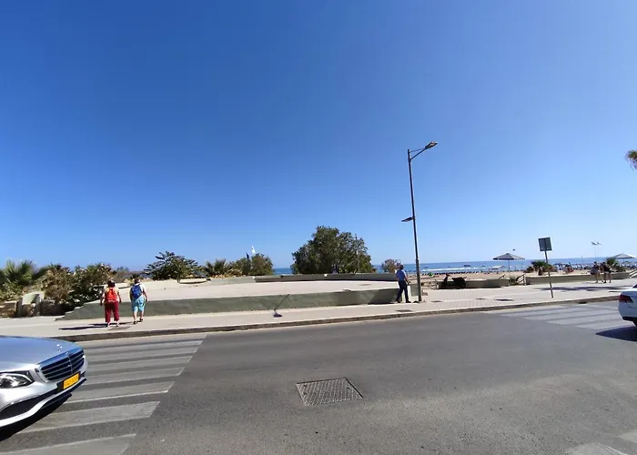 Stratos Seaside Corner